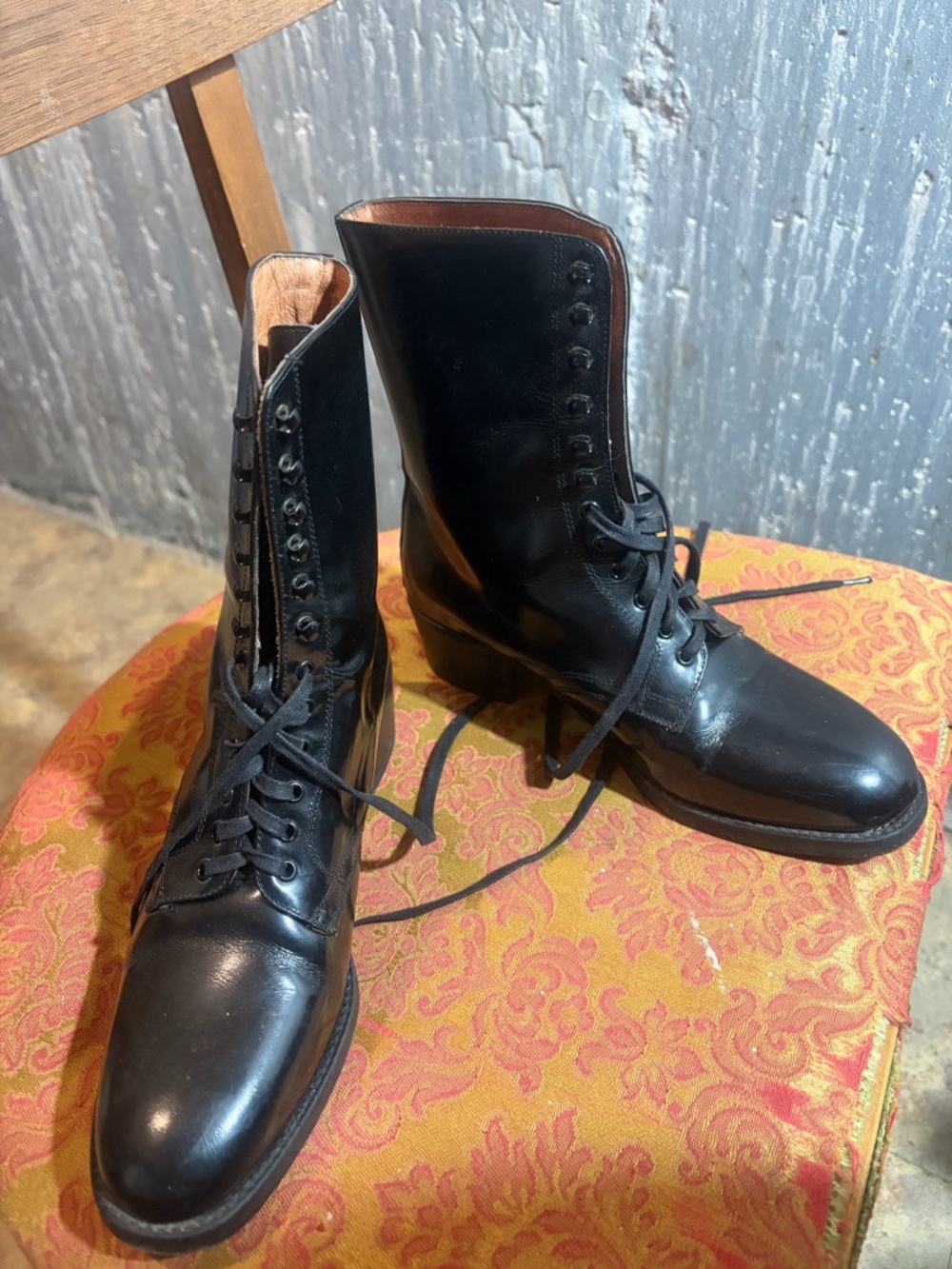 Guess Women's Black Leather Lace-Up Ankle Boots made in Spain.